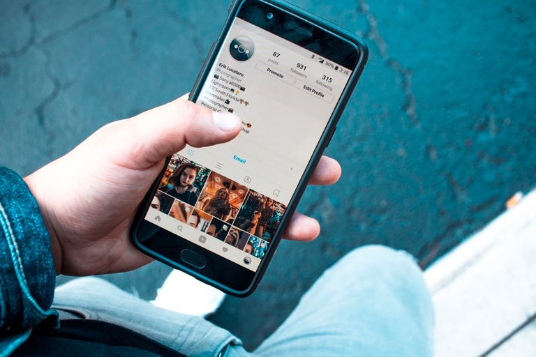 Para gerar leads com o Instagram é necessário ter um perfil comercial na plataforma